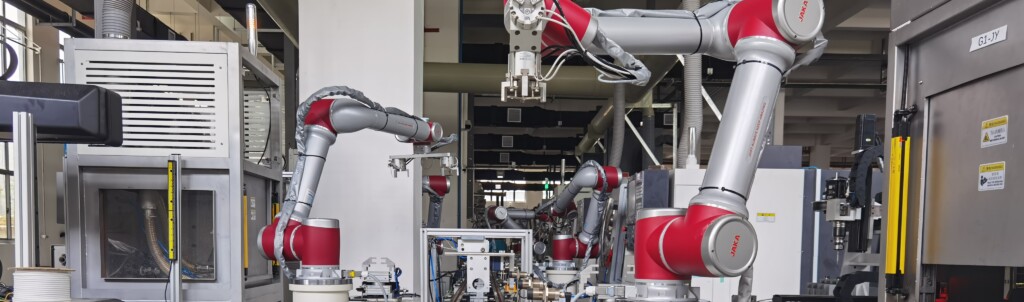 Täydellinen robottisolu tuotannossa